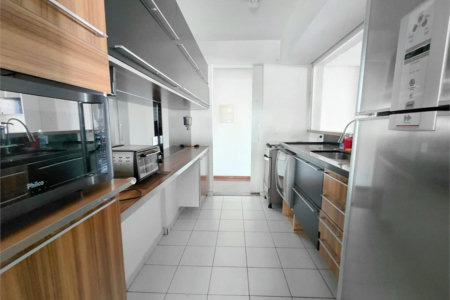 Apartamento à venda com 3 quartos, sendo 1 suíte,  em Vila Romana, São Paulo, SP
