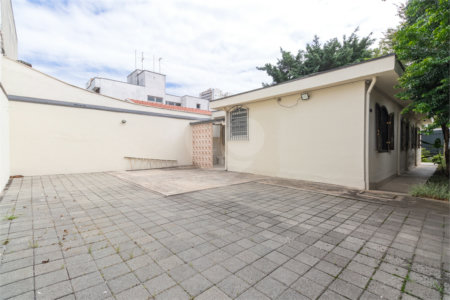 Casa à venda com 3 quartos, sendo 1 suíte, em Brooklin Paulista, São Paulo, SP