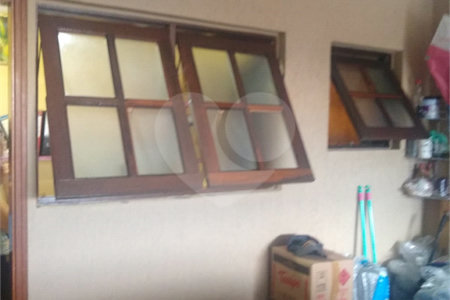 Sobrado à venda com 3 quartos, sendo 1 suíte,  em Vila do Castelo, São Paulo, SP
