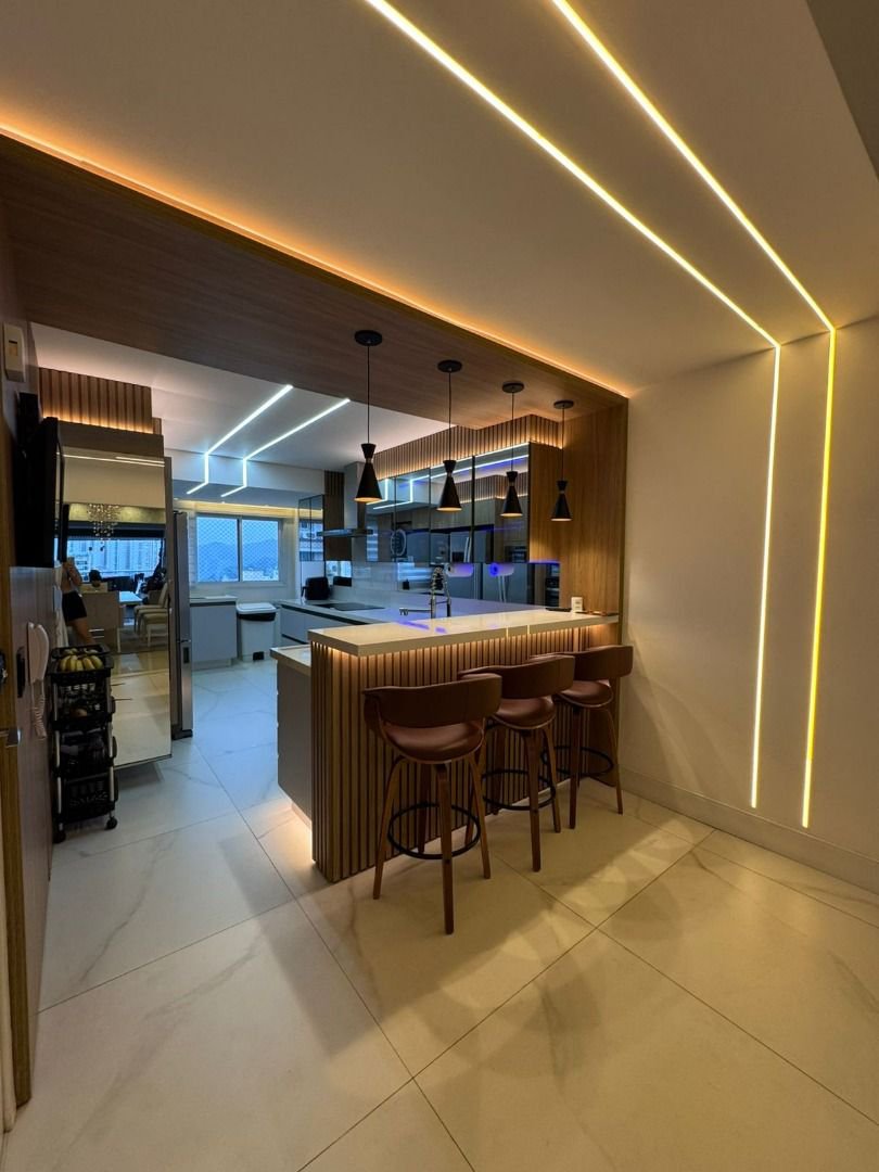 Apartamento com 3 dormitórios à venda, 200 m² por R$ 3.180.000,00 - Ponta da Praia - Santos/SP