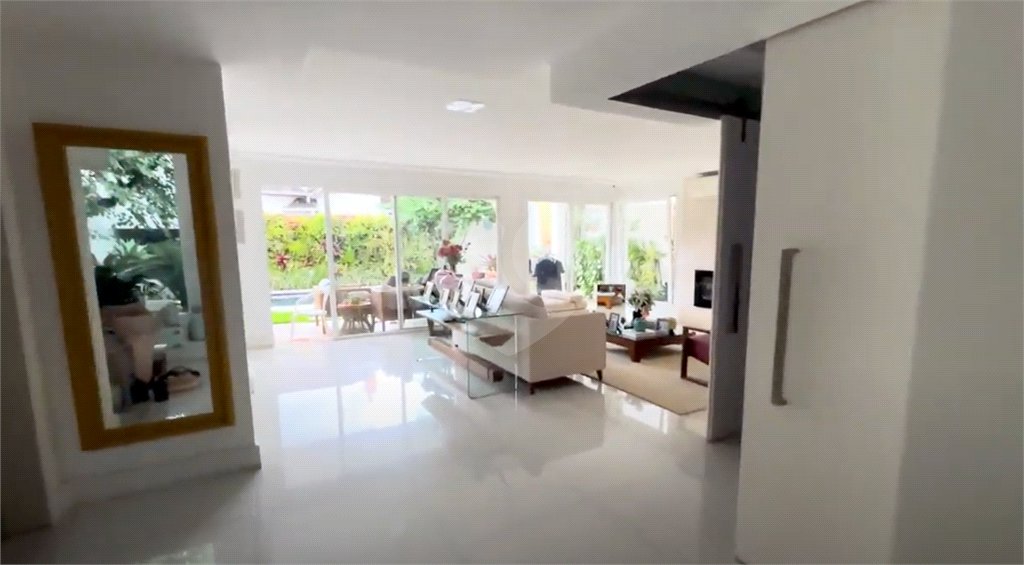 Casa à venda com 5 suítes no condomínio Residencial Morumbi, São Paulo - SP