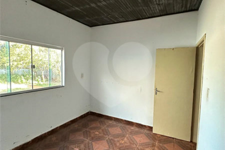 Casa à venda com 2 quartos em Jardim das Rosas, Ponta Porã, MS