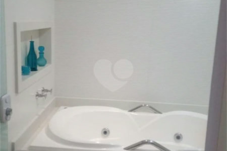 Casa à venda com 3 quartos, sendo 1 suíte, no condomínio Ibiaram 1, Itupeva - SP