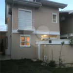 Casa à venda com 3 quartos, sendo 1 suíte, no condomínio Residencial Green Village, Indaiatuba - SP