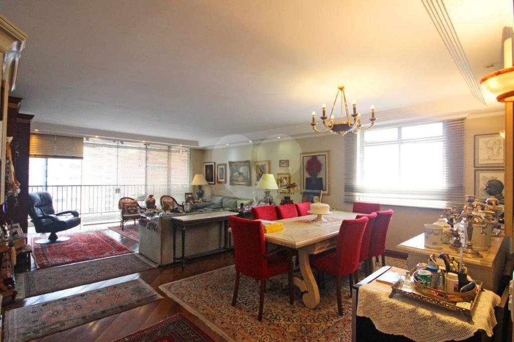 Apartamento à venda com 3 quartos, sendo 1 suíte, em Jardim Paulista, São Paulo, SP