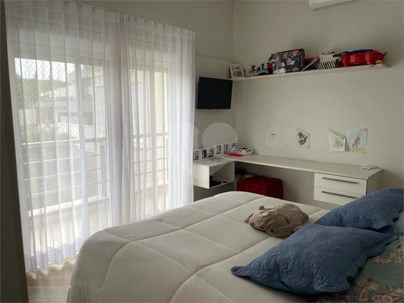 Casa à venda com 4 suítes no condomínio Basel, Campinas - SP