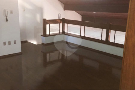 Sobrado à venda com 6 quartos, sendo 3 suítes, em Jardim Refúgio, Sorocaba, SP
