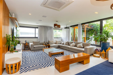 Casa à venda com 4 suítes no condomínio Roma, São Paulo - SP