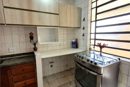 Sobrado à venda com 3 quartos, sendo 1 suíte,  em Jardim Ester Yolanda, São Paulo, SP