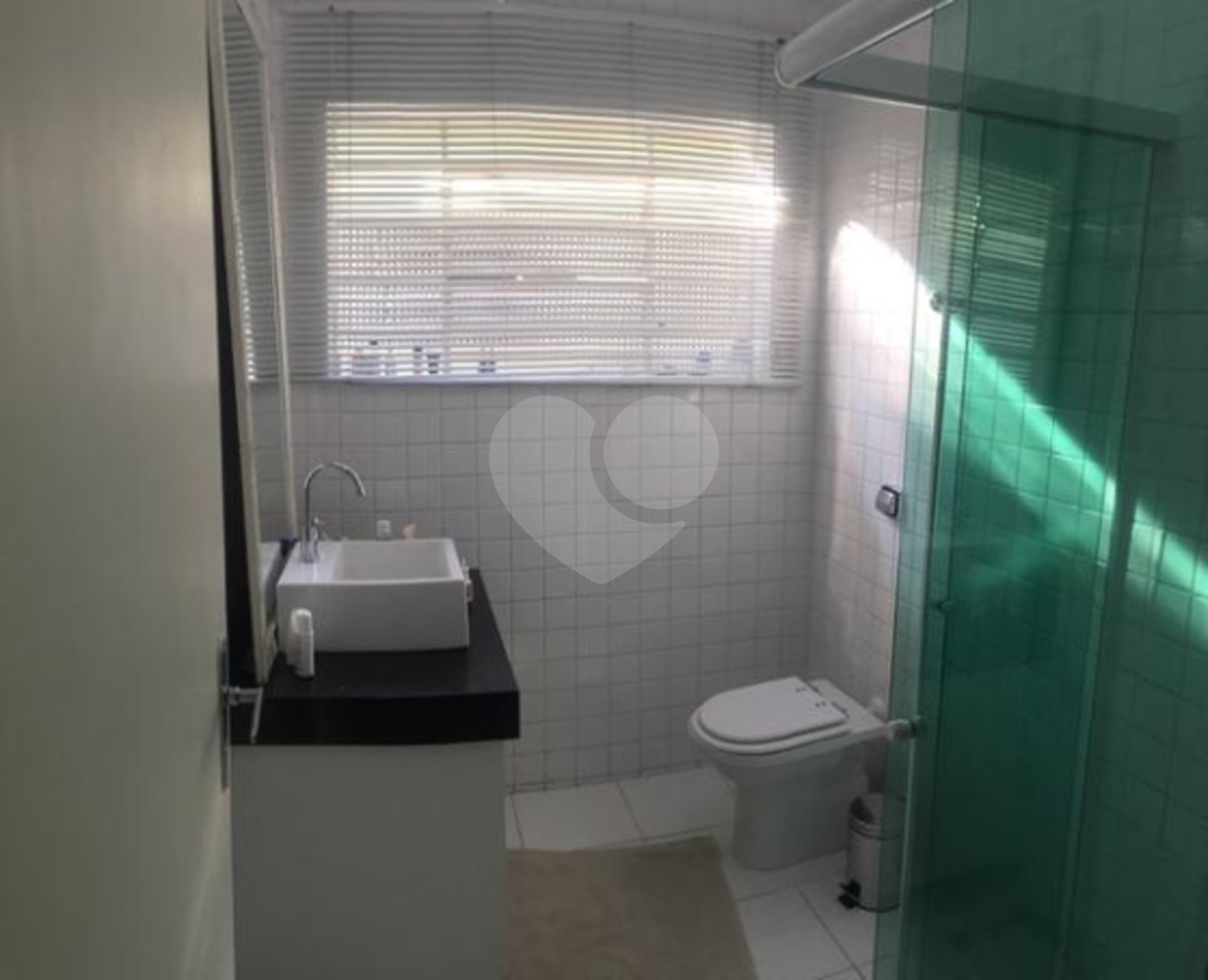 Sobrado à venda no Tremembé, 3 dormitorios com armários, sala ampla, cozinha com armários, 2 vagas , otima localização