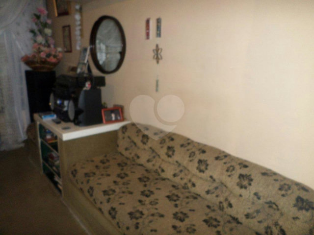 Casa Térrea à venda com 2 quartos em Vila Galvão, Guarulhos, SP