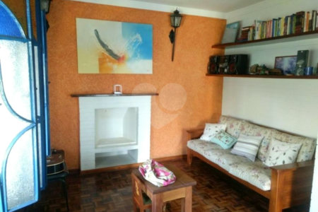 Casa à venda com 3 quartos, sendo 1 suíte,  em Jardim Rosa Maria, São Paulo, SP