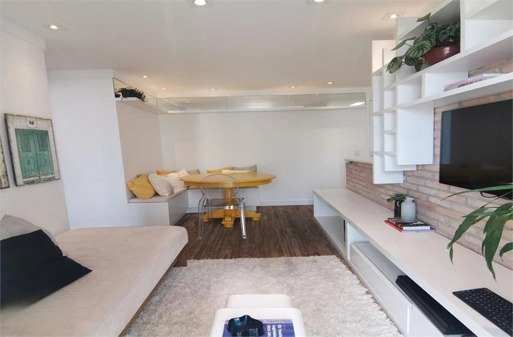 Apartamento à venda com 2 quartos em Parque Reboucas, São Paulo, SP