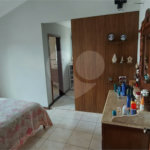 Sobrado à venda com 3 quartos, sendo 1 suíte,  em Vila Mogilar, Mogi das Cruzes, SP