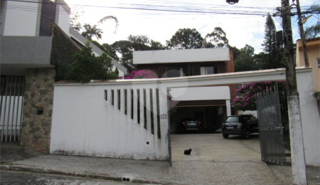 Sobrado à venda com 4 quartos, sendo 2 suítes,  em Tremembé, São Paulo, SP