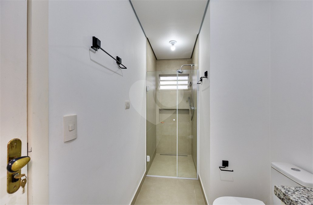 Casa para alugar com 5 quartos, sendo 3 suítes,  em Chácara Monte Alegre, São Paulo, SP
