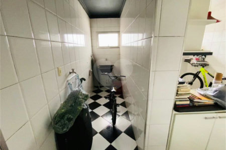 Sobrado à venda com 8 quartos em Jardim São Jorge (raposo Tavares), São Paulo, SP