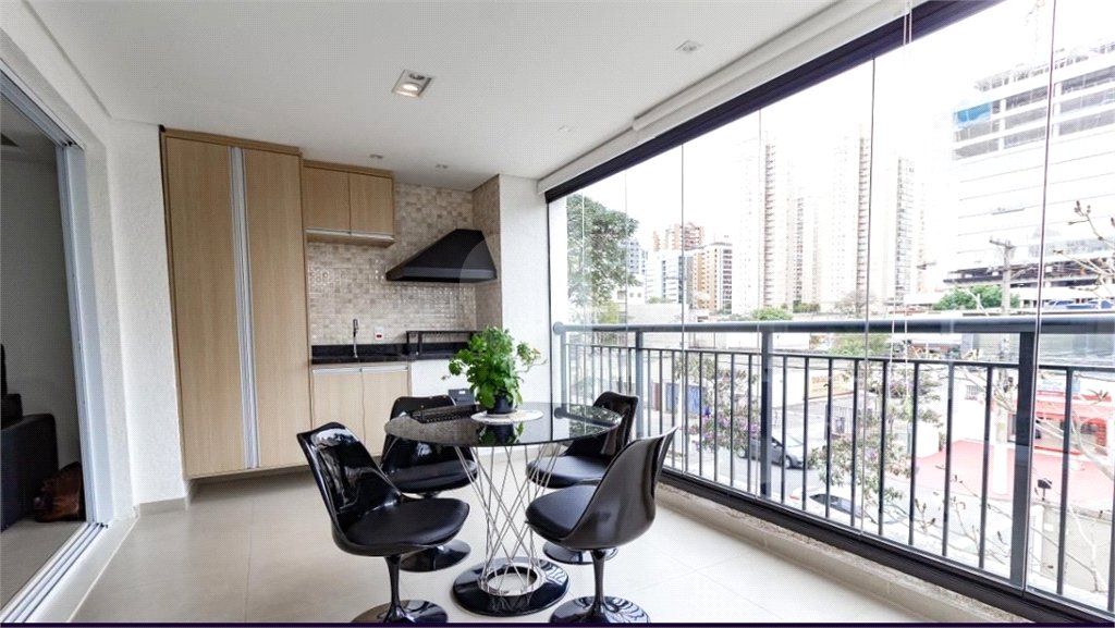 Apartamento à venda com 2 quartos, sendo 1 suíte,  em Vila Cordeiro, São Paulo, SP