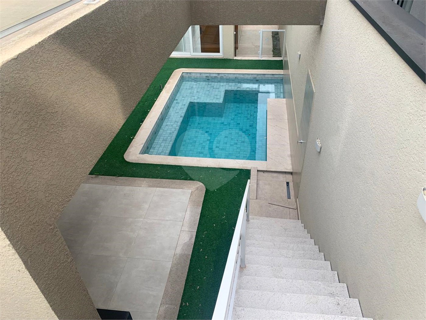 Casa à venda com 3 suítes no condomínio Quadra Real, Atibaia - SP