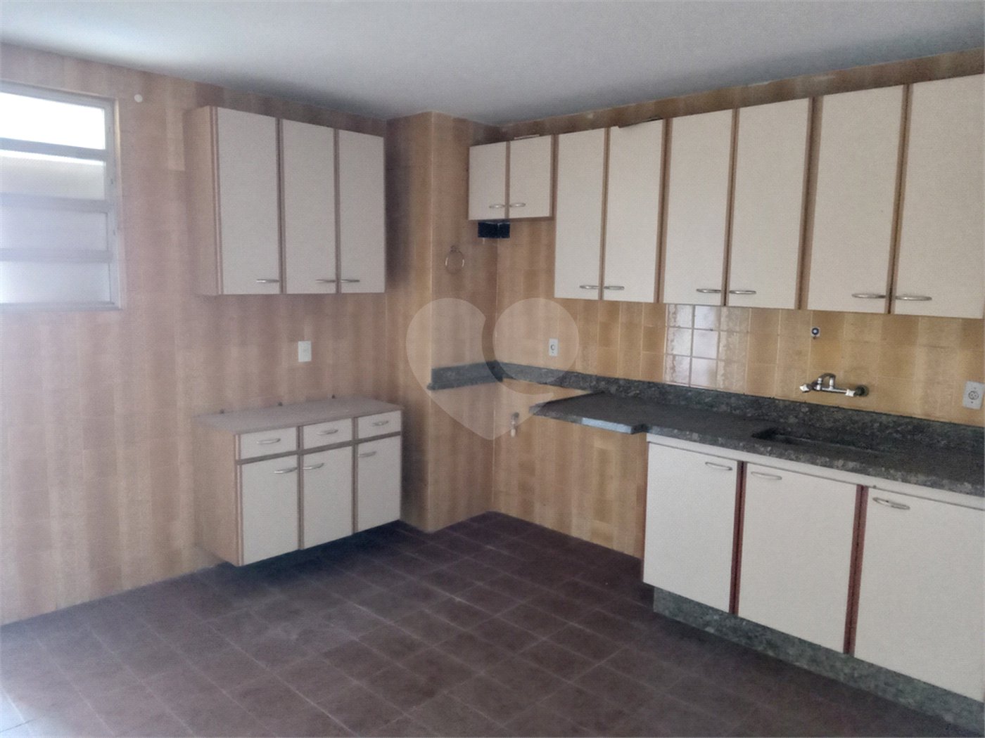Apartamento à venda com 3 quartos, sendo 1 suíte,  em Tijuca, Rio de Janeiro, RJ