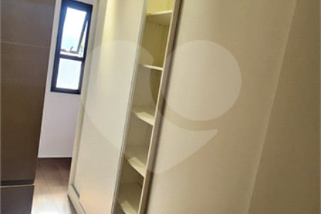 Casa à venda com 3 suítes no condomínio Residencial Viena, Indaiatuba - SP