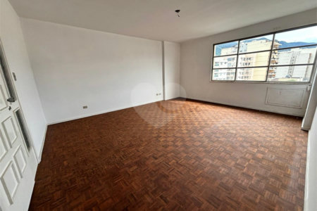 Apartamento à venda com 3 quartos, sendo 1 suíte,  em Maracanã, Rio de Janeiro, RJ