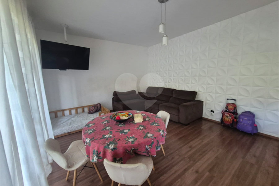 Casa à venda com 4 quartos, sendo 1 suíte, em Chácara Arantes, Mairiporã, SP