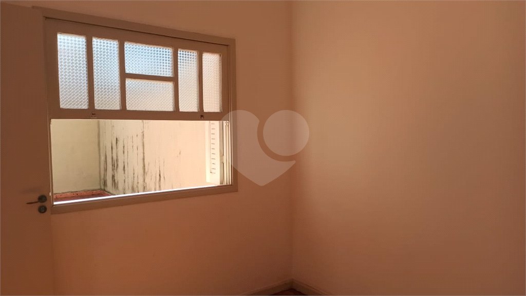 Casa à venda com 4 quartos, sendo 1 suíte, em Vila Santista, Atibaia, SP