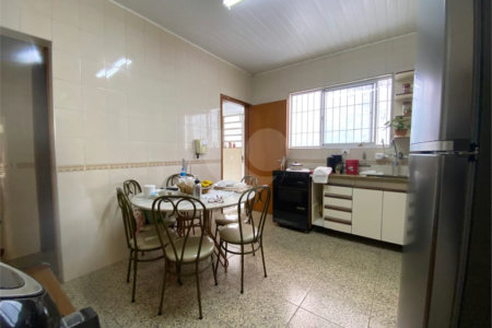Sobrado à venda com 3 quartos, sendo 1 suíte,  em Vila Ipojuca, São Paulo, SP