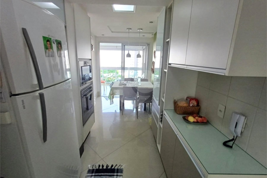 Apartamento à venda com 3 suítes em Santa Teresinha, São Paulo, SP