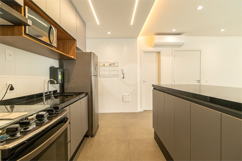 Apartamento para alugar com 2 suítes em Vila Olímpia, São Paulo, SP