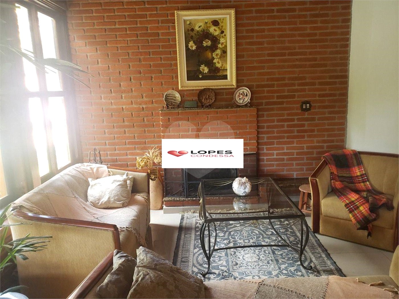 Casa à venda com 4 quartos, sendo 2 suítes, no condomínio Alpes da Cantareira, Mairiporã - SP