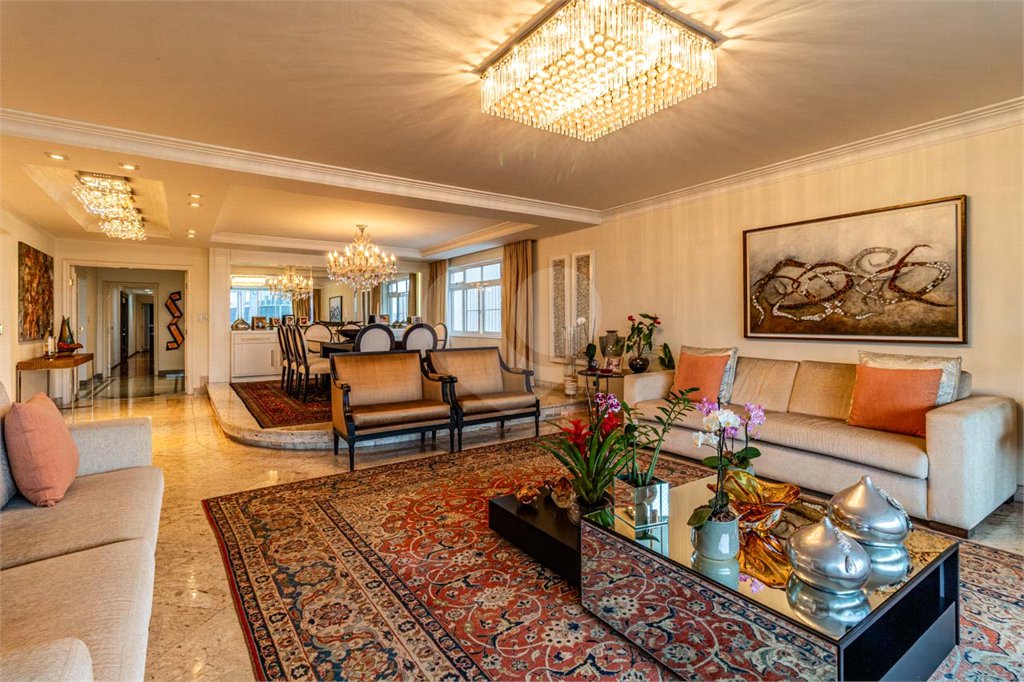 Apartamento à venda com 3 suítes em Bela Vista, São Paulo, SP