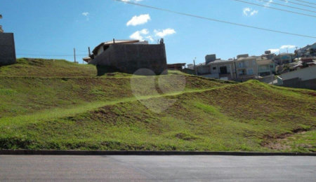 Terreno à venda em Residencial Fazenda Serrinha, Itatiba, SP