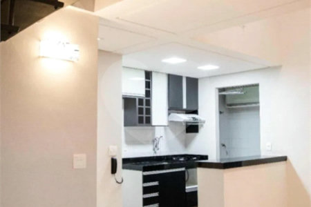 Apartamento à venda com 1 quarto em Vila Suzana, São Paulo, SP