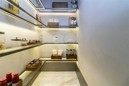 Apartamento à venda com 4 suítes em Jardim Guedala, São Paulo, SP
