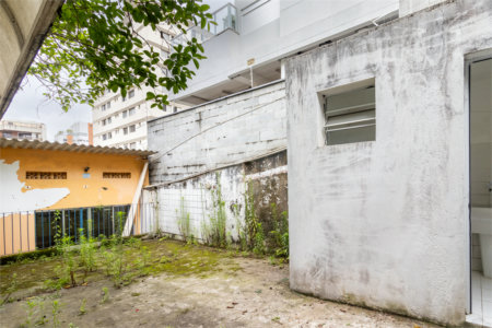 Sobrado à venda com 3 quartos, sendo 1 suíte,  em Real Parque, São Paulo, SP