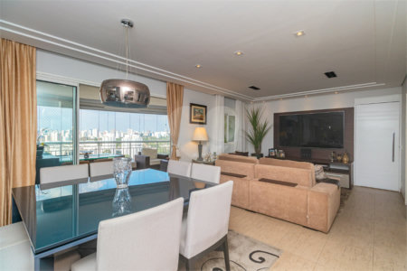 Apartamento à venda com 2 suítes em Chácara Santo Antônio, São Paulo, SP