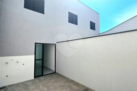 Casa à venda com 3 quartos, sendo 1 suíte, em Cidade dos Bandeirantes, São Paulo, SP