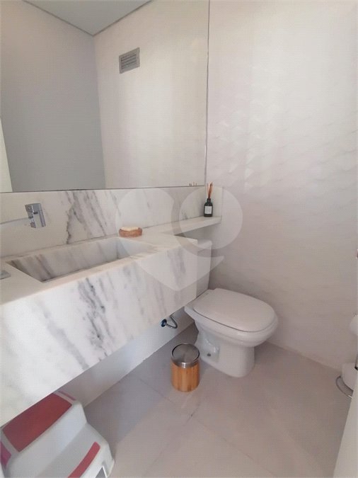 Apartamento à venda com 3 suítes em Vila Ipojuca, São Paulo, SP