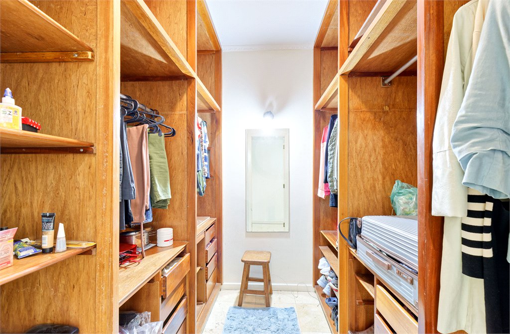 Apartamento à venda com 4 suítes em Jardim Marajoara, São Paulo, SP