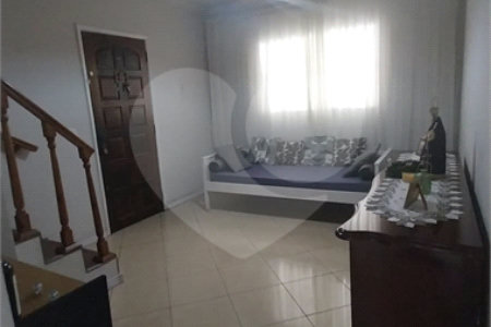 Sobrado à venda com 3 quartos em Vila Analia, São Paulo, SP