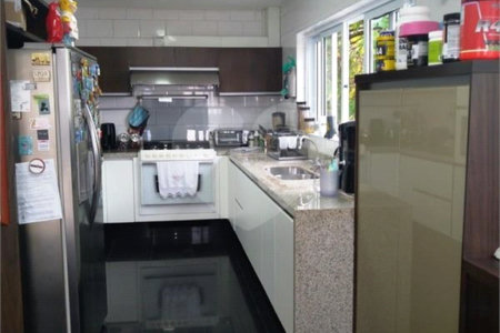 Casa à venda com 4 quartos, sendo 3 suítes, em Vila Tramontano, São Paulo, SP
