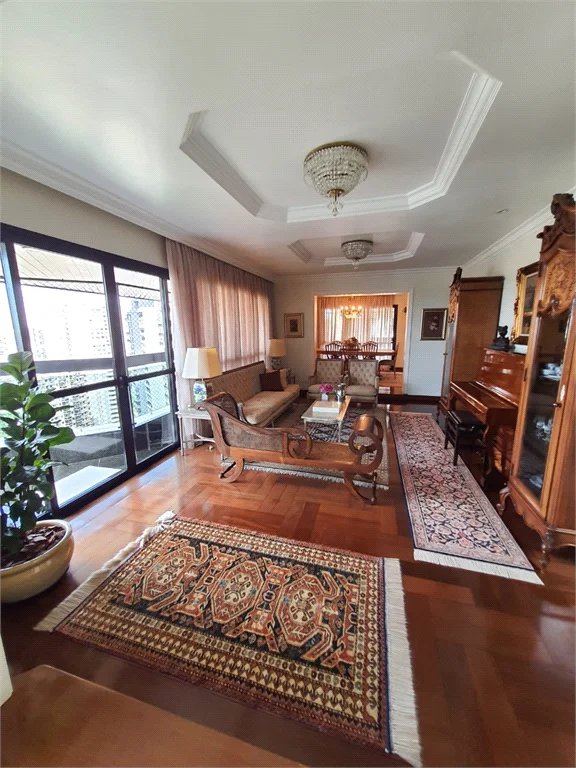Apartamento à venda com 4 suítes em Vila Andrade, São Paulo, SP