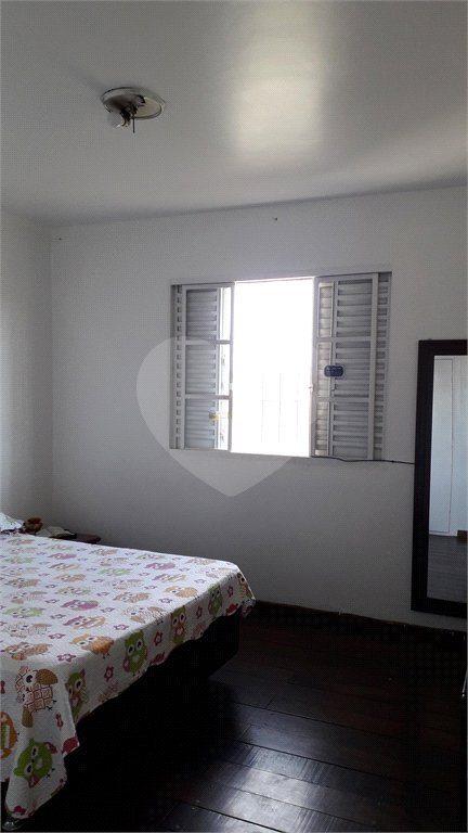Sobrado à venda com 2 quartos, sendo 1 suíte, em Jardim São Jorge (raposo Tavares), São Paulo, SP