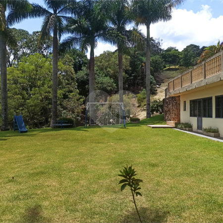 Sítio à venda com 13 quartos, sendo 4 suítes,  em Portão, Atibaia, SP