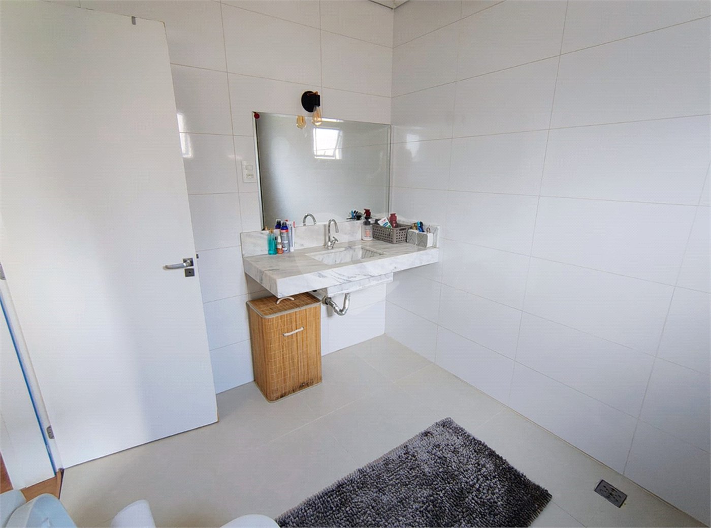Casa à venda com 5 quartos, sendo 2 suítes, no condomínio Terras de Jundiaí, Jundiaí - SP