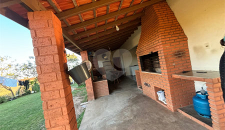 Sítio à venda com 3 quartos, sendo 1 suíte,  em Canta Galo, Itapetininga, SP