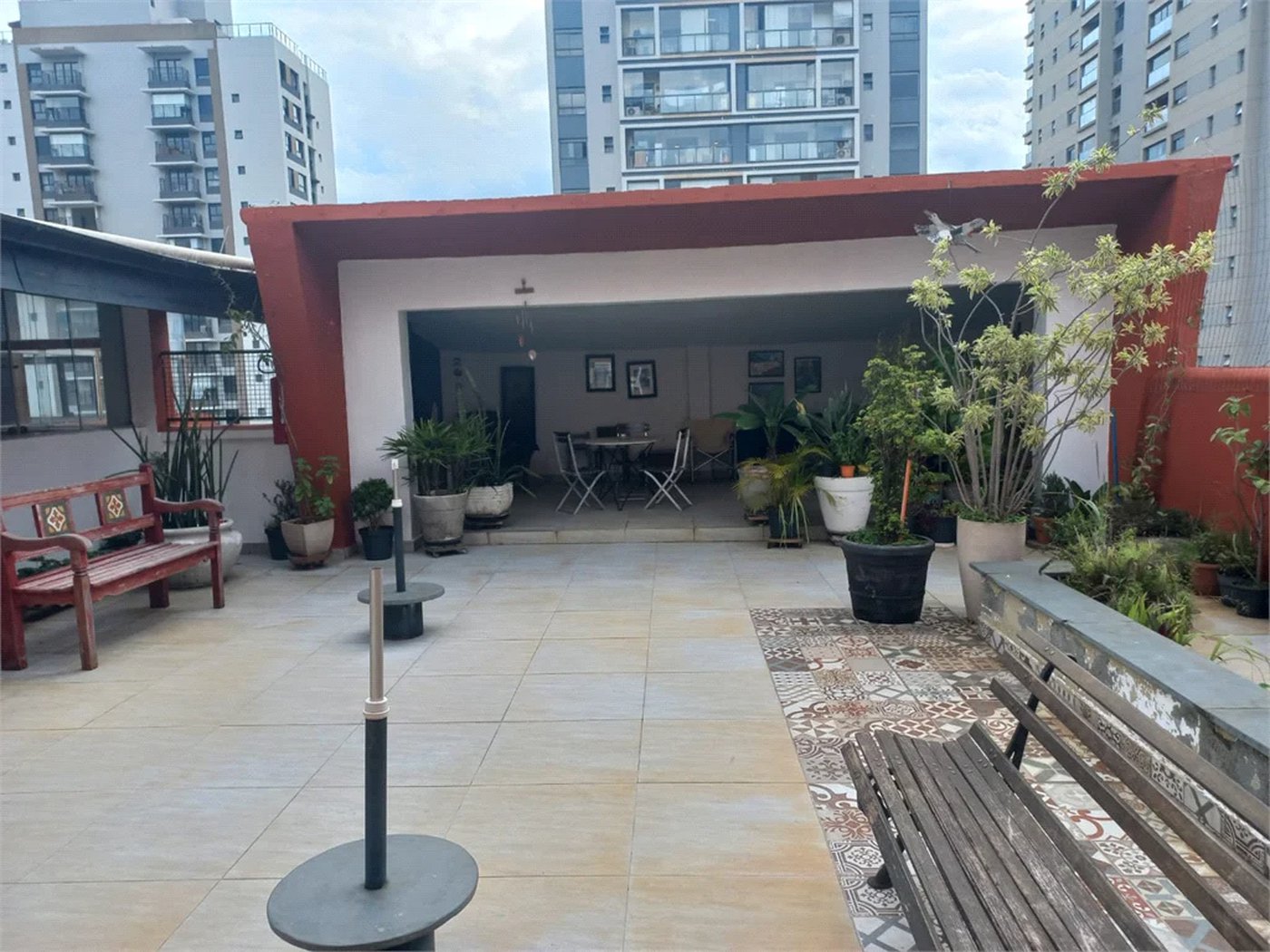 Apartamento à venda com 3 quartos, sendo 1 suíte,  em Pinheiros, São Paulo, SP