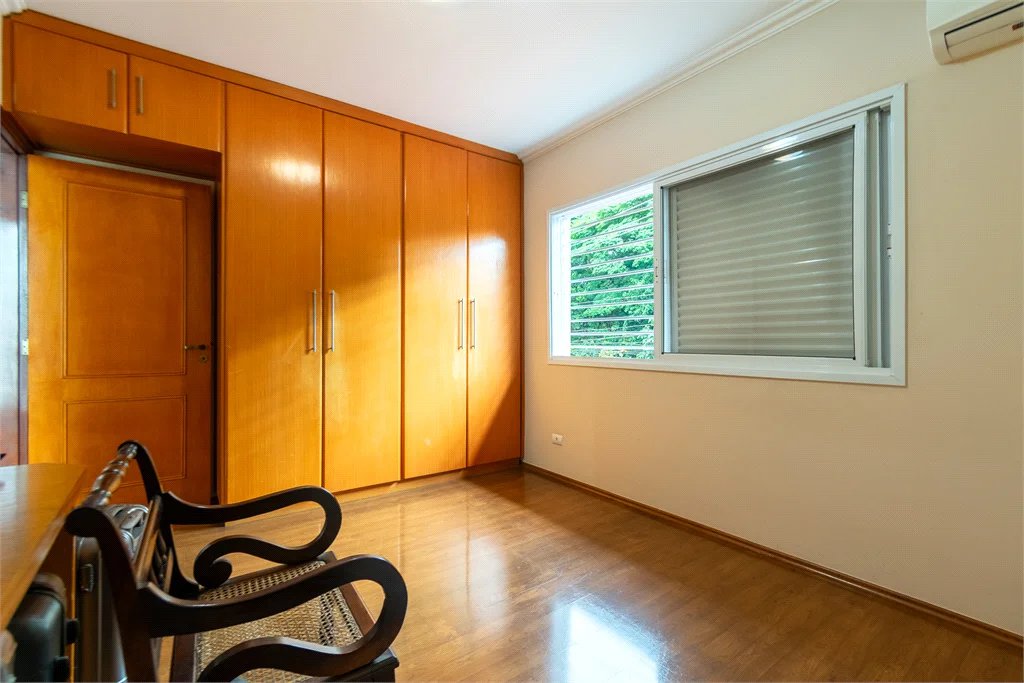 Casa à venda com 3 quartos, sendo 1 suíte,  em Vila Cordeiro, São Paulo, SP